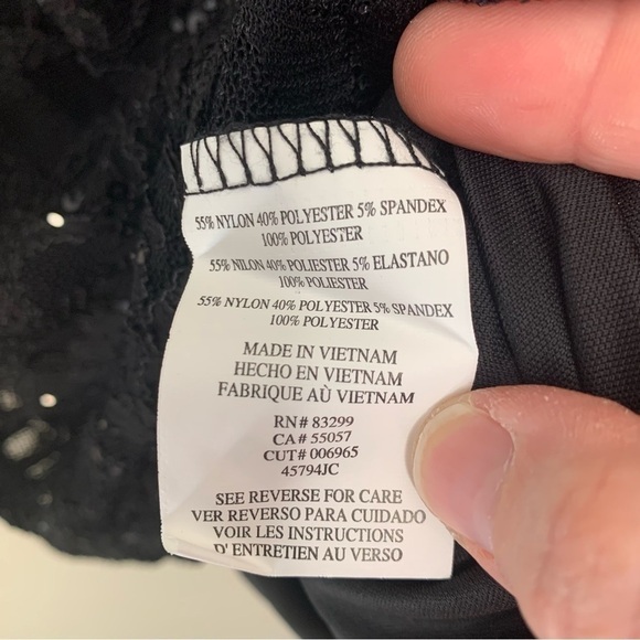 Women’s Juniors Reign On Black Lace Sequins Dress Size Large NWT - Picture 9 of 10